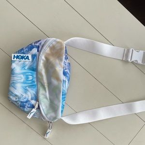 Cute & Trendy HOKA Fanny Pack 💙🤍